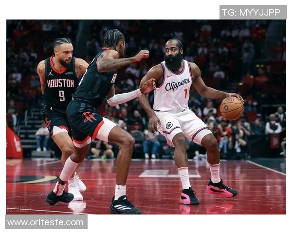 2015年火箭与快船精彩对决全场录像回顾与分析 2015年火箭与快船精彩对决全场录像回顾与分析