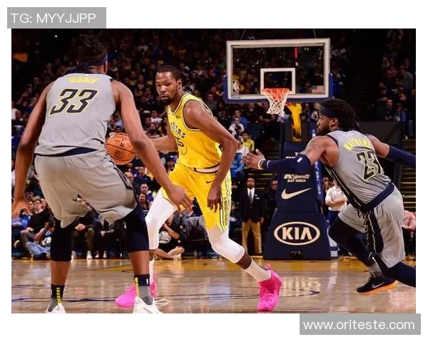 2013年火箭与雷霆激战回顾：一场精彩绝伦的NBA对决分析与亮点总结