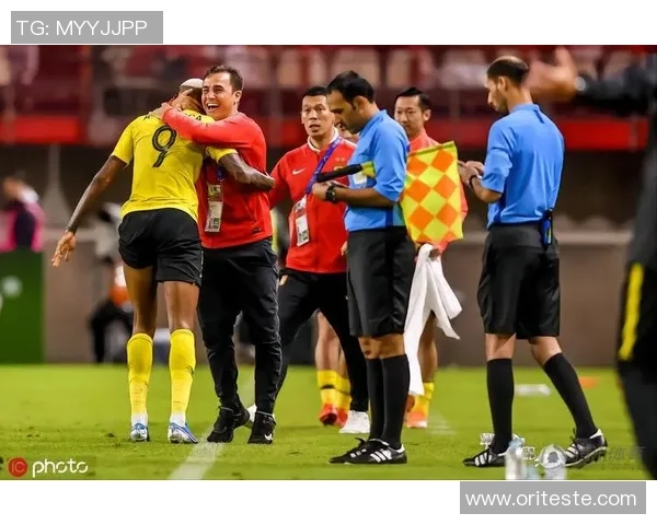 南京足球队在洲际杯中的默契配合与战术执行分析