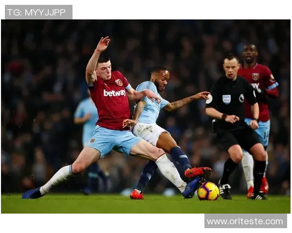 拜仁慕尼黑迎战西汉姆联全力争胜展现欧洲足球魅力与激情 拜仁慕尼黑迎战西汉姆联全力争胜展现欧洲足球魅力与激情