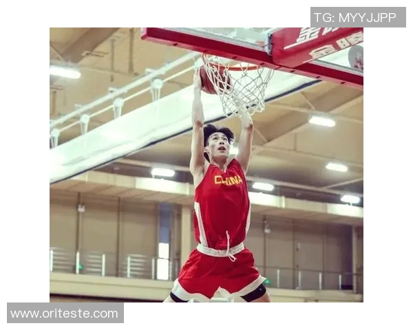 李添荣的成长之路:从平凡少年到行业领军人物的奋斗历程 李添荣的成长之路:从平凡少年到行业领军人物的奋斗历程