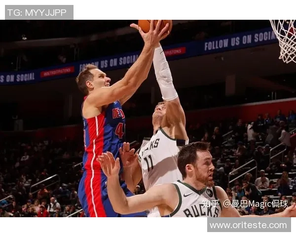 雄鹿与活塞激战正酣在线直播尽享篮球盛宴精彩瞬间不容错过