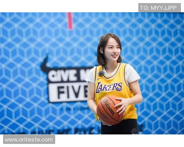 篮球明星的爱情故事与赛场荣耀交织的浪漫旅程