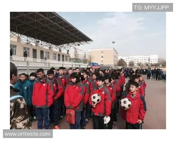 杭州足球队荣登全国足球团队协作排行榜第二名展现出色团队精神与实力